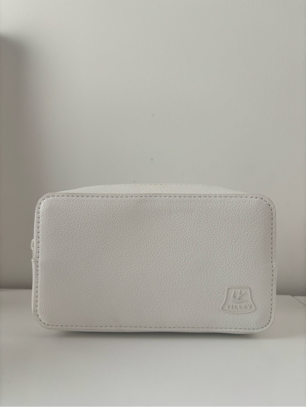 Tilley X Shiseido White Faux Leather Cosmetic Pouch Or Belt Bag NWT